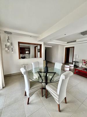 Apartamento en Piantini, Santo Domingo D.N. de 2 habitaciones con 2 baños y 2 parqueos de 135 mts² con mantenimiento incluido - Imagen 2