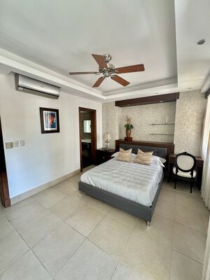 Apartamento en Piantini, Santo Domingo D.N. de 2 habitaciones con 2 baños y 2 parqueos de 135 mts² con mantenimiento incluido - Imagen 5