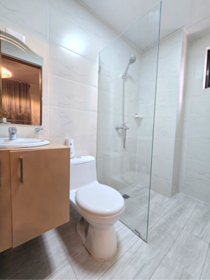 Apartamento en Las Palomas, Santiago de 3 habitaciones con 3 baños y 3 parqueos de 112 mts² con mantenimiento incluido - Imagen 2