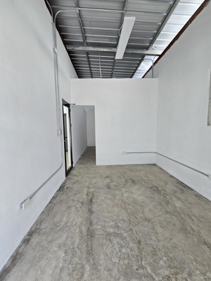 Local comercial en Centro De La Ciudad, Santiago con 1 baño de 28 mts² - Imagen 2