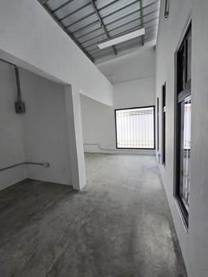 Local comercial en Centro De La Ciudad, Santiago con 1 baño de 24 mts² - Imagen 4