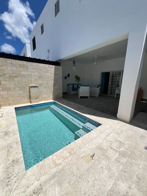 Villa en Bávaro, Punta Cana de 3 habitaciones con 2 baños y 2 parqueos de 1 mts² con mantenimiento incluido - Imagen 5