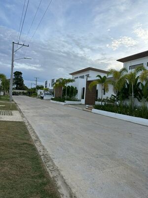 Villa en Bávaro, Punta Cana de 2 habitaciones con 2 baños y 2 parqueos con mantenimiento incluido - Imagen 3