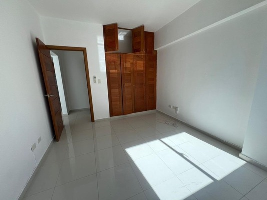 Apartamento en Bella Vista, Santo Domingo D.N. de 1 habitación con 1 baño de 61 mts² con mantenimiento incluido - Imagen 2