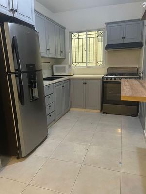 Apartamento en Gazcue, Santo Domingo D.N. de 2 habitaciones con 2 baños y 2 parqueos de 100 mts² con mantenimiento incluido - Imagen 3