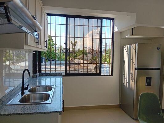 Apartamento en Autopista San Isidro, Santo Domingo Este de 2 habitaciones con 1 baño en 2do nivel con mantenimiento incluido - Imagen 6