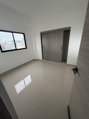 Apartamento en Los Prados, Santo Domingo D.N. de 2 habitaciones con 1 baño y 1 parqueo en 3er nivel de 75 mts² con mantenimiento incluido - Imagen 3