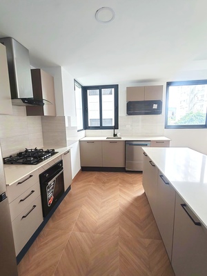 Apartamento en Piantini, Santo Domingo D.N. de 2 habitaciones con 2 baños y 2 parqueos en 4to nivel de 80 mts² con mantenimiento incluido - Imagen 6