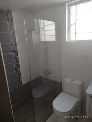 Apartamento en Bella Vista, Santo Domingo D.N. de 3 habitaciones con 2 baños y 2 parqueos en 2do nivel de 150 mts² con mantenimiento incluido - Imagen 1