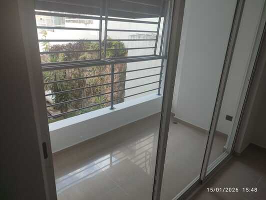 Apartamento en Bella Vista, Santo Domingo D.N. de 3 habitaciones con 2 baños y 2 parqueos en 2do nivel de 150 mts² con mantenimiento incluido - Imagen 3