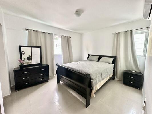 Apartamento en Gazcue, Santo Domingo D.N. de 1 habitación con 1 baño y 1 parqueo en 3er nivel de 77 mts² con mantenimiento incluido - Imagen 6