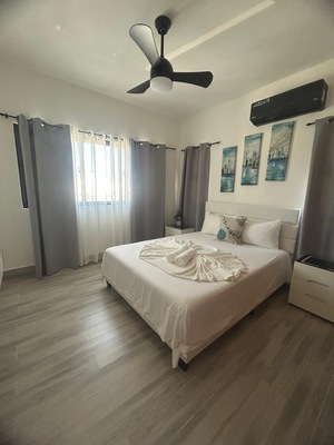 Apartamento en Costa Cana, Bávaro de 2 habitaciones con 2 baños y 1 parqueo en 3er nivel con mantenimiento incluido - Imagen 4