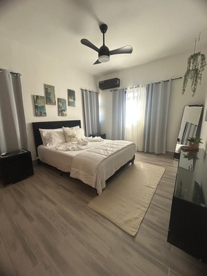 Apartamento en Costa Cana, Bávaro de 2 habitaciones con 2 baños y 1 parqueo en 3er nivel con mantenimiento incluido - Imagen 5