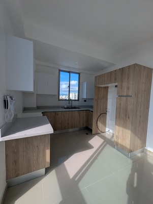 Penthouse en Mirador Sur, Santo Domingo D.N. de 3 habitaciones con 3 baños y 2 parqueos en 7mo nivel - Imagen 7