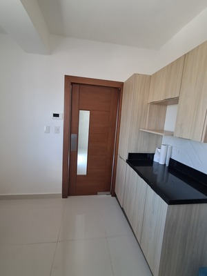 Apartamento en Los Restauradores, Santo Domingo D.N. de 2 habitaciones con 2 baños y 2 parqueos en 4to nivel de 110 mts² con mantenimiento incluido - Imagen 4