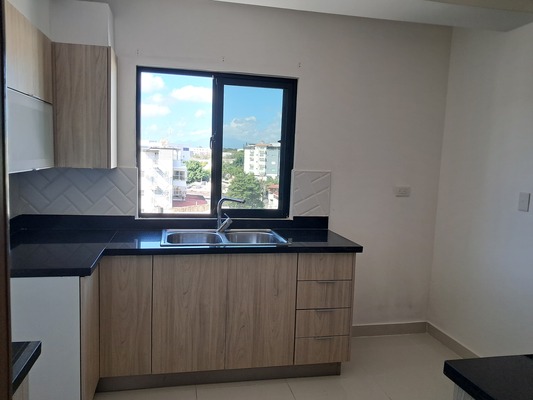Apartamento en Los Restauradores, Santo Domingo D.N. de 2 habitaciones con 2 baños y 2 parqueos en 4to nivel de 110 mts² con mantenimiento incluido - Imagen 5