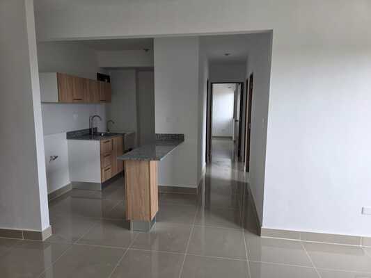 Apartamento en Autopista Las Americas, Santo Domingo Este de 3 habitaciones con 2 baños y 1 parqueo en 3er nivel con 86 mts² con mantenimiento incluido - Imagen 5