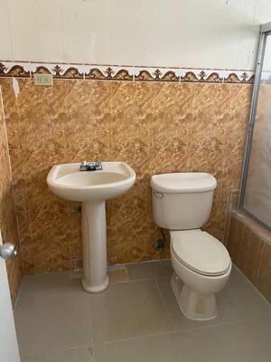 Edificio en Prosperidad, Bonao de 2 niveles con 400 mts² - Imagen 5