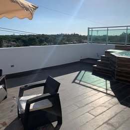 Penthouse en Altos De Arroyo Hondo, Santo Domingo D.N. con 4 habitaciones, 4 baños, 2 parqueos en 6to nivel de 315 mts² con mantenimiento incluido - Imagen 5