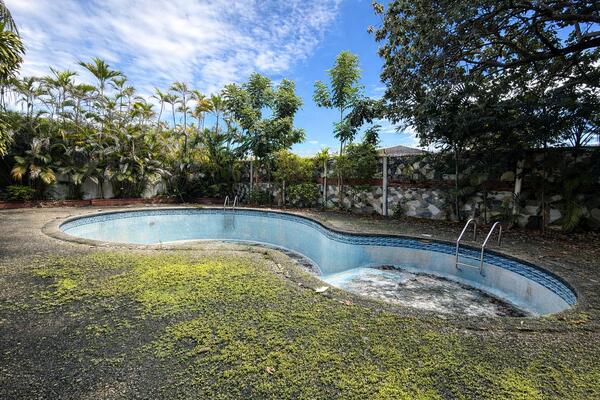 Casa en El Millón, Santo Domingo D.N. con 3 habitaciones, 3 baños, 3 parqueos de 2 niveles de 715 mts² - Imagen 3