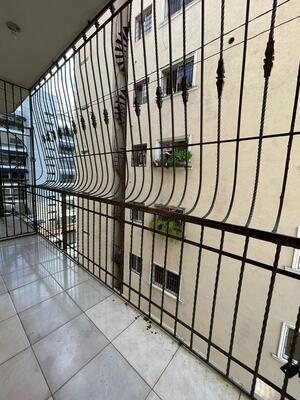 Apartamento en Evaristo Morales, Santo Domingo D.N. con 2 habitaciones, 2 baños, 2 parqueos en 4to nivel con mantenimiento incluido - Imagen 7