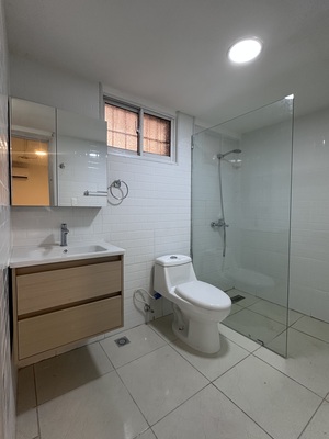 Apartamento en Los Prados, Santo Domingo D.N. con 1 habitación, 1 baño, 1 parqueo de 60 mts² con mantenimiento incluido - Imagen 2
