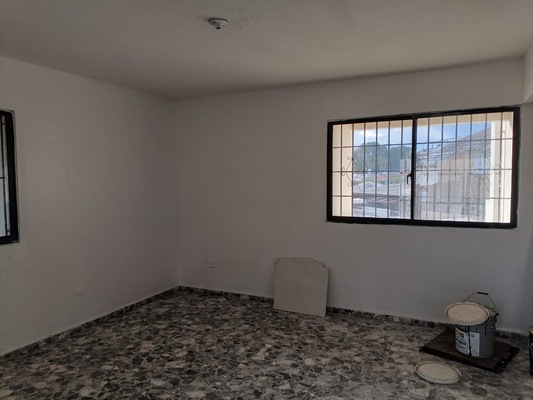 Casa de 440 metros cuadrados con 3 habitaciones, 1.5 baños y 1 parqueo en Cancino I, Santo Domingo Este - Imagen 6