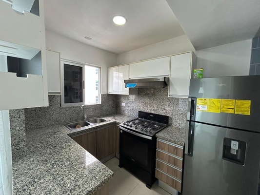 Apartamento en Urbanización Real, Santo Domingo D.N. con 1 habitación, 1 baño, 1 parqueo en 6to nivel de 63 mts² con mantenimiento incluido - Imagen 5