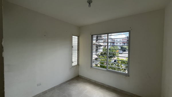 Apartamento en Ciudad Juan Bosch, Santo Domingo Este con 3 habitaciones, 2 baños, 1 parqueo en 2do nivel de 77 mts² - Imagen 3