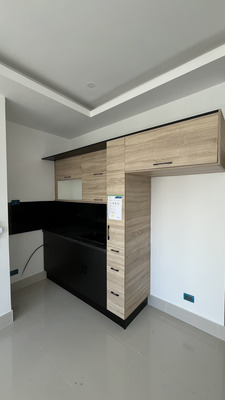 Apartamento en Ensanche Naco, Santo Domingo D.N. con 1 habitación, 1 baño, 1 parqueo en 7mo nivel de 56 mts² con mantenimiento incluido - Imagen 7