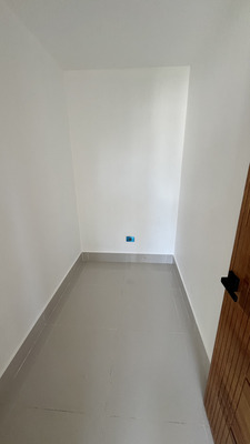 Apartamento en Ensanche Naco, Santo Domingo D.N. con 1 habitación, 1 baño, 1 parqueo en 7mo nivel de 56 mts² con mantenimiento incluido - Imagen 2