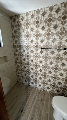 Apartamento en Ensanche Naco, Santo Domingo D.N. con 1 habitación, 1 baño, 1 parqueo en 7mo nivel de 56 mts² con mantenimiento incluido - Imagen 3