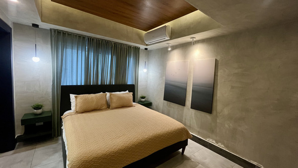 Apartamento en Piantini, Santo Domingo D.N. con 2 habitaciones, 2 baños, 2 parqueos en 4to nivel de 114 mts² con mantenimiento incluido - Imagen 2