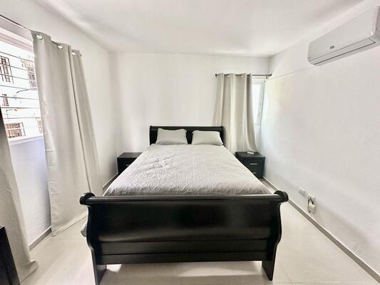 Apartamento en Gazcue, Santo Domingo D.N. de 1 habitación con 1 baño y 1 parqueo en 3er nivel con 77 mts² con mantenimiento incluido - Imagen 5