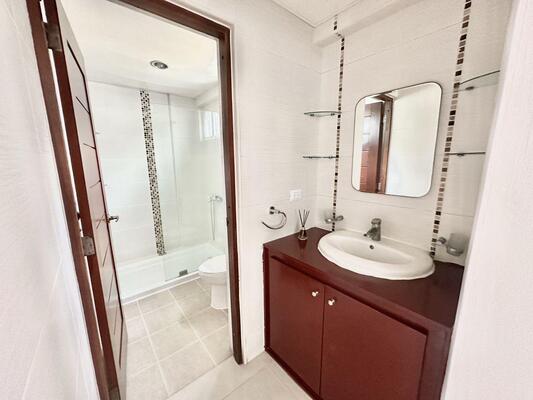 Apartamento en Gazcue, Santo Domingo D.N. de 1 habitación con 1 baño y 1 parqueo en 3er nivel con 77 mts² con mantenimiento incluido - Imagen 7