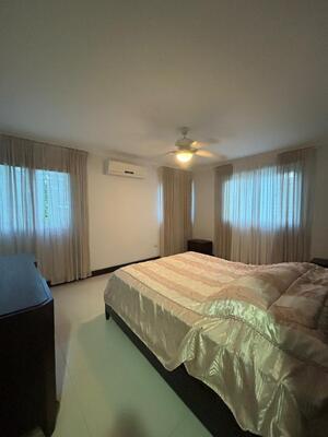 Apartamento en Ensanche Paraíso, Santo Domingo D.N. de 2 habitaciones con 2 baños y 2 parqueos en 4to nivel con 135 mts² con mantenimiento incluido - Imagen 5