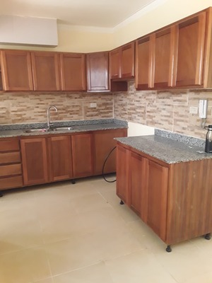 Apartamento en Autopista San Isidro, Santo Domingo Este de 3 habitaciones con 2 baños y 2 parqueos en 2do nivel con 90 mts² con mantenimiento incluido - Imagen 6