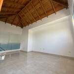 Apartamento en Los Laureles, Santiago de 3 habitaciones con 2 baños y 2 parqueos en 4to nivel con mantenimiento incluido - Imagen 8