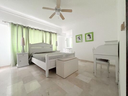 Apartamento en La Esperilla, Santo Domingo D.N. de 3 habitaciones con 3 baños y 2 parqueos con 241 mts² con mantenimiento incluido - Imagen 7