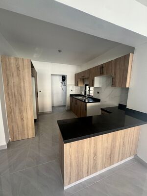 Apartamento en Los Alamos / Alameda, Santo Domingo Oeste de 3 habitaciones con 2 baños y 1 parqueo en 2do nivel con 110 mts² con mantenimiento incluido - Imagen 2