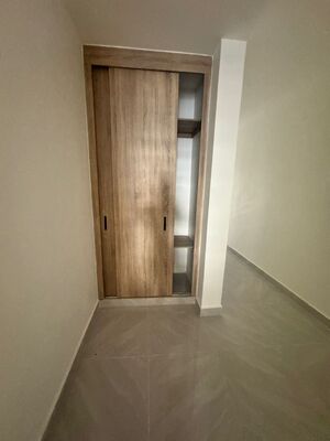 Apartamento en Los Alamos / Alameda, Santo Domingo Oeste de 3 habitaciones con 2 baños y 1 parqueo en 2do nivel con 110 mts² con mantenimiento incluido - Imagen 3