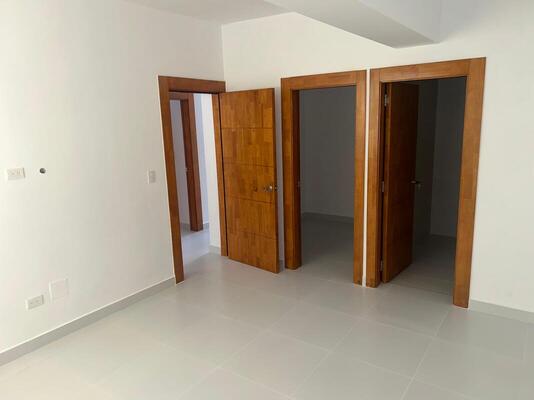 Apartamento en Mirador Norte, Santo Domingo D.N. de 3 habitaciones con 3 baños y 2 parqueos con 140 mts² - Imagen 6