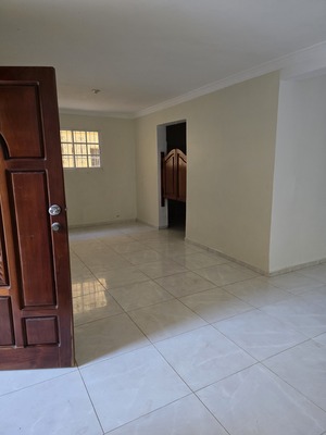 Casa en Cuesta Hermosa Ii, Santo Domingo D.N. de 3 habitaciones con 2 baños y 2 parqueos de 2 niveles con 350 - Imagen 3