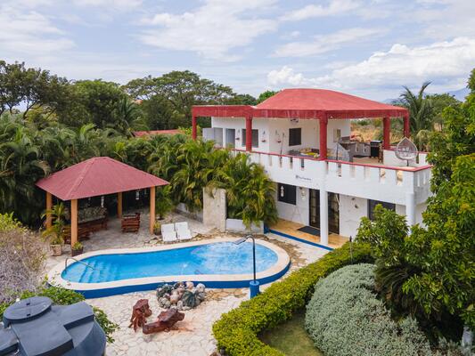 Villa en Agua Fría, Estebanía de 3 habitaciones con 1 baño de 2 niveles con 1700 mts² - Imagen 6