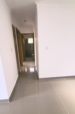 Apartamento en La Cienaga, Santo Domingo Oeste con 3 habitaciones, 2 baños, 1 parqueo en 4to nivel de 87 mts² con mantenimiento incluido - Imagen 6