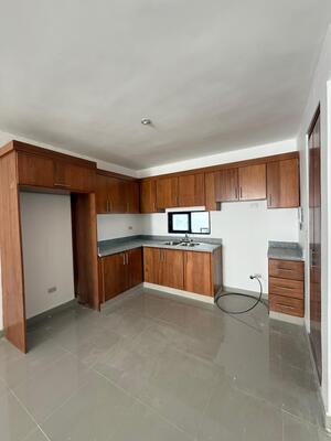 Apartamento en Los Alamos, Santiago con 3 habitaciones, 2 baños, 2 parqueos en 2do nivel de 119 mts² - Imagen 3