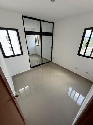 Apartamento en Los Alamos, Santiago con 3 habitaciones, 2 baños, 2 parqueos en 2do nivel de 119 mts² - Imagen 6