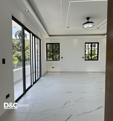 Casa en Cerro Alto La Estancia, Puerto Plata con 4 habitaciones, 4 baños, 2 parqueos de 2 niveles de 520 mts² - Imagen 4