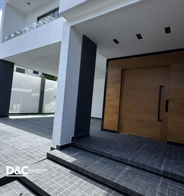 Casa en Cerro Alto La Estancia, Puerto Plata con 4 habitaciones, 4 baños, 2 parqueos de 2 niveles de 520 mts² - Imagen 2