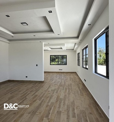 Casa en Cerro Alto La Estancia, Puerto Plata con 4 habitaciones, 4 baños, 2 parqueos de 2 niveles de 520 mts² - Imagen 3